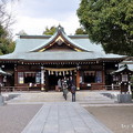 水前寺成趣園(俗稱水前寺院公園)是大約360年前，由細川忠利、光尚、綱利３代於祭祀歷代細川氏的「出水神社」敷地内造景的桃山式池泉迴遊庭園。出水神社的主祭神、初代細川幽斎公是御陽成天皇之弟・八条宮（桂宮）智仁親王的古今和歌之師
