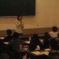 慶安經常受邀到各大專院校演講, 與青年學子們經驗分享