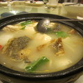 上海'黔香閣的貴州菜，鮮魚湯，餐廳養的烏江魚