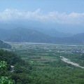 來到台灣東部，山海之間的平疇綠野，頗有「人間桃花源」的氣氛