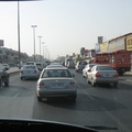 杜拜市區交通繁忙的時段，塞車的情形也很嚴重