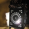 「沙漠城堡」的燈光非常迷人，這是一盞放在房間裡的燈