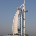波斯灣風情5沙漠旅人與椅子 -   Burj Al Arab揚帆啟航