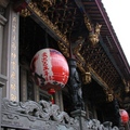 2009年歲次己丑，龍山寺高懸著漂亮的大燈籠