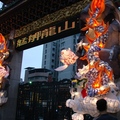 2009年歲次已丑，龍山寺有一對「龍門魚躍」的花燈，設計生動，色彩華麗，非常漂亮。