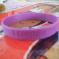 芳玲老師送我的紫手環(這是不抱怨運動唷)