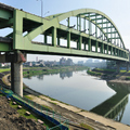 【城市光影】－台北 晨曦中跨過基隆河的橋