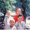 阿依莎和她的兄弟們(Uyghur)