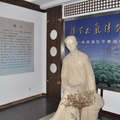朱自清 故居雕像
