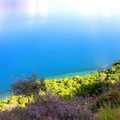 紐西蘭皇后鎮是享譽全球的觀光度假勝地，就座落在Lake Wakatipu旁，景色宜人；但對我來說，皇后鎮就像濃妝豔抹的貴婦，不知有多少人旅客造訪湖之源頭Glenochy，融入她的寧靜之美中，這是沿路的片段美之紀錄。