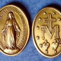 法國聖母顯靈聖牌