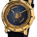 古代天象儀  正面，日晷已為手錶指針所取代，而現代流行的西洋星相盤，想當然爾也囊括其中。