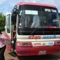 我搭乘的第一部長途巴士(金邊到 Battambang )