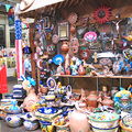 市集廣場琳瑯滿目的墨西哥陶器