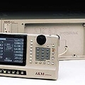 （四）Sampler【取樣音源機】- 實體 // Akai S-6000