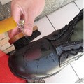 軍品店內的商品 - 教您如何擦亮大皮鞋!?