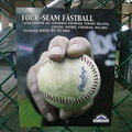 四線快速球(Four-seam Fastball)
雖然說是直球，但是還是會有重力引起的下墜。但是由於看習慣的關係，一般打者會認為球是直直過來的。
