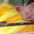 2005杭州遊湖車上躺著聽導遊說笑話呢