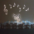 紙雕-琴鍵與蝴蝶