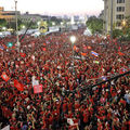 泰國红衫军包围总理府