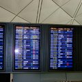 4/19/08'黑色暴雨特報下的香港新機場航班