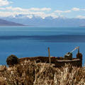 當惹雍錯聖湖，是西藏第三大湖，面積1400平方公裡，長70公裡，寬20公裡，湖面海拔4600多公尺。
 
