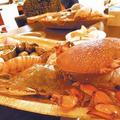 桃園市「兔子園」經典火鍋海鮮食材從澎湖空運訂講，價格大眾化。