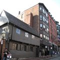 保羅·里比亞之家 The Paul Revere’s House ~建於1680年，是全美最古老的木造住宅，也是波士頓現存房屋中唯一興建於17世紀的