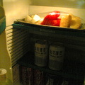 冰箱內的飲料及水果皆免費