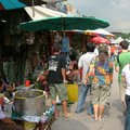 曼谷假日市場大得沒話說