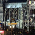 去德國很多次, 第一次這麼靠近科隆大教堂, 真是大, 壯觀.  可惜沒能有機會實地去參拜.  每天都在迷霧的雨中與它見面.  如同它永遠洗不乾淨的外觀!!!
要禱告阿 *_*