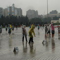 北一女樂隊雨中練習20090307 - 5