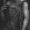 希臘神話中司記憶的提坦女神, 謨涅摩敘涅最初只是對記憶的擬人化，後來發展為記憶女神。根據赫西俄德的記載，她是天空之神烏拉諾斯和大地女神該亞的女兒。謨涅摩敘涅也是宙斯的眾多情人之一，併為宙斯生下了九個繆斯（文藝女神