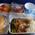 北京流浪的第一餐---華信航空上的飛機餐(有哈根打斯冰淇淋耶!)