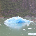 阿拉斯加的floating Glacier (冰河) 是行船人的nightmare, 不小心撞了 就是另一艘鐵達尼號了