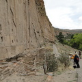 027  岩壁上隱約可見岩畫遺跡 (Petroglyph)