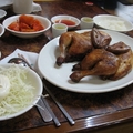 11景福宮附近有名的蔘雞湯店的烤雞