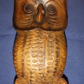 這座木製貓頭鷹是第一個收藏品,轉眼成了二十幾年的舊愛.
