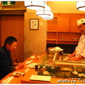 今年四月在日本吃了三次壽司（築地壽司清、若貴迴轉壽司、元氣迴轉壽司），每回都有截然不同的體驗。