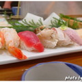 到築地造訪名店壽司清，不慎讓荷包大失血。圖為築地壽司清套餐的一部份，食材雖無驚人美味者，卻都相當新鮮。