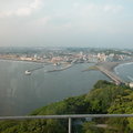 江之島燈塔上鳥瞰漂亮的海灣