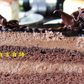 巧克力蛋糕香濃好吃，愛吃甜點的子藤滿意極了！

