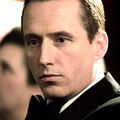 萊納斯洛區 Linus Roache : Thomas Wayne
近作 : 神父、靈異拼圖、慾望之翼