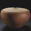 Bean pot of micaceous clay, 1983. Bernice Suazo Naranjo