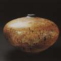 Ovoid vessel with spotted orange glaze, 1986. Otto and Vivika Heino