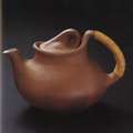 Teapot with tooled surface, 1955. Richard Kjaergaard