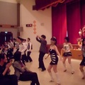 秦老師帶領舞蹈表演