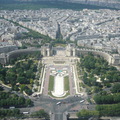 由艾菲爾鐵塔看巴黎