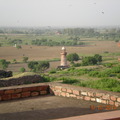 遠遠的塔是皇帝的愛象墓/ Fatehpur Sikri