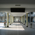 學校唯一大的川堂，以前我的美勞作品也有掛在那邊ㄛ '2003.06'